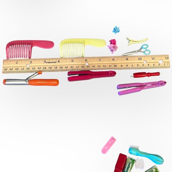 Our Generation Salon Chair Hair Sitting Pretty w Accessories for 18 inch Dolls - Picture 4 of 16